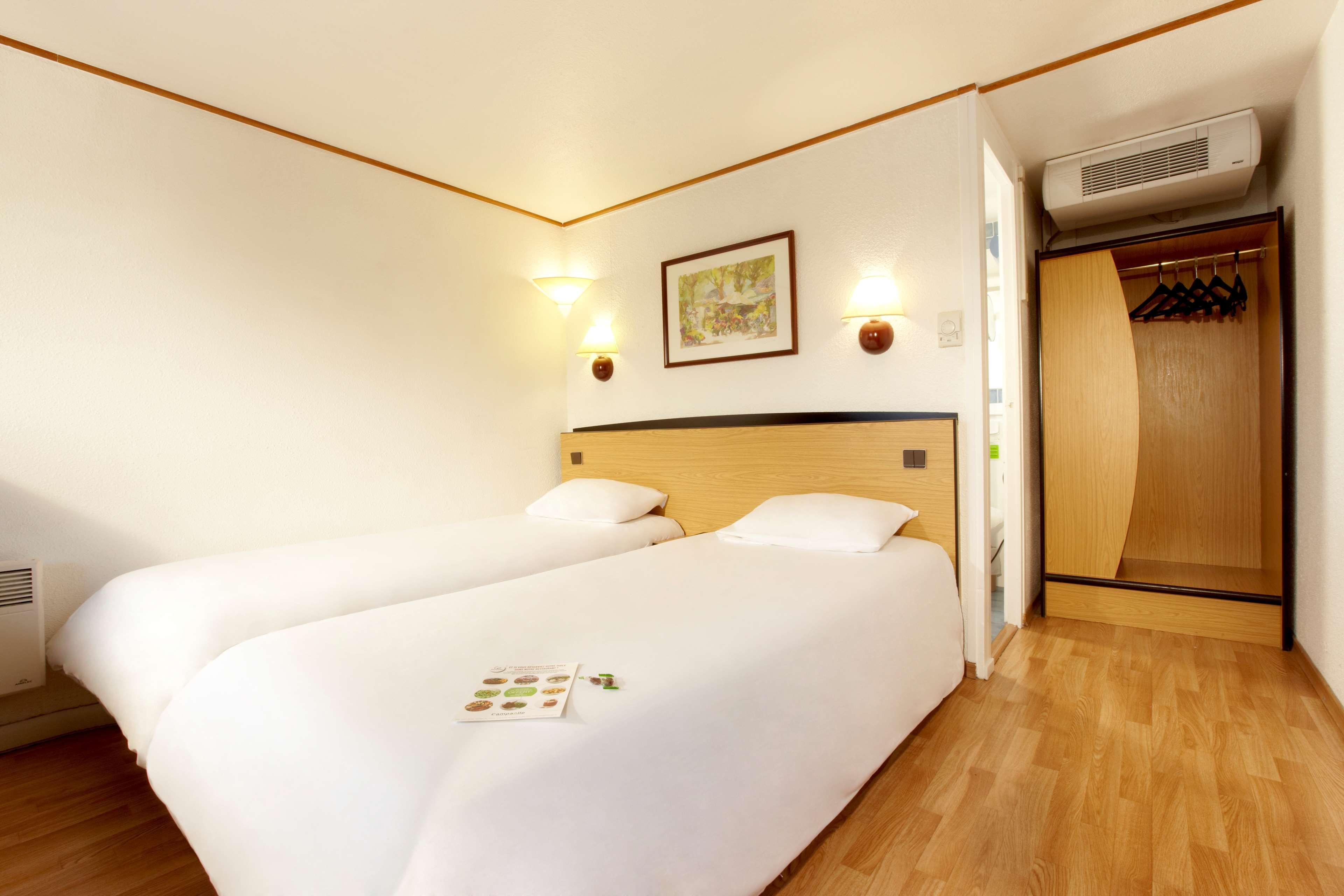 Campanile Mulhouse - Illzach Ile Napoleon Hotel Exterior photo