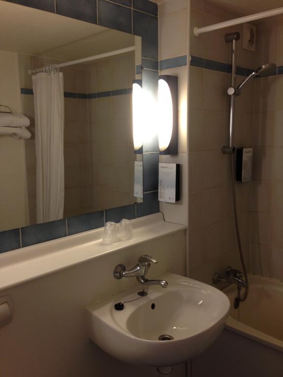 Campanile Mulhouse - Illzach Ile Napoleon Hotel Room photo
